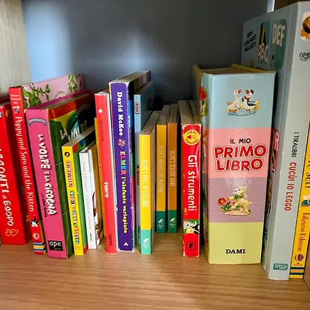 Via Roma Apartman Angera